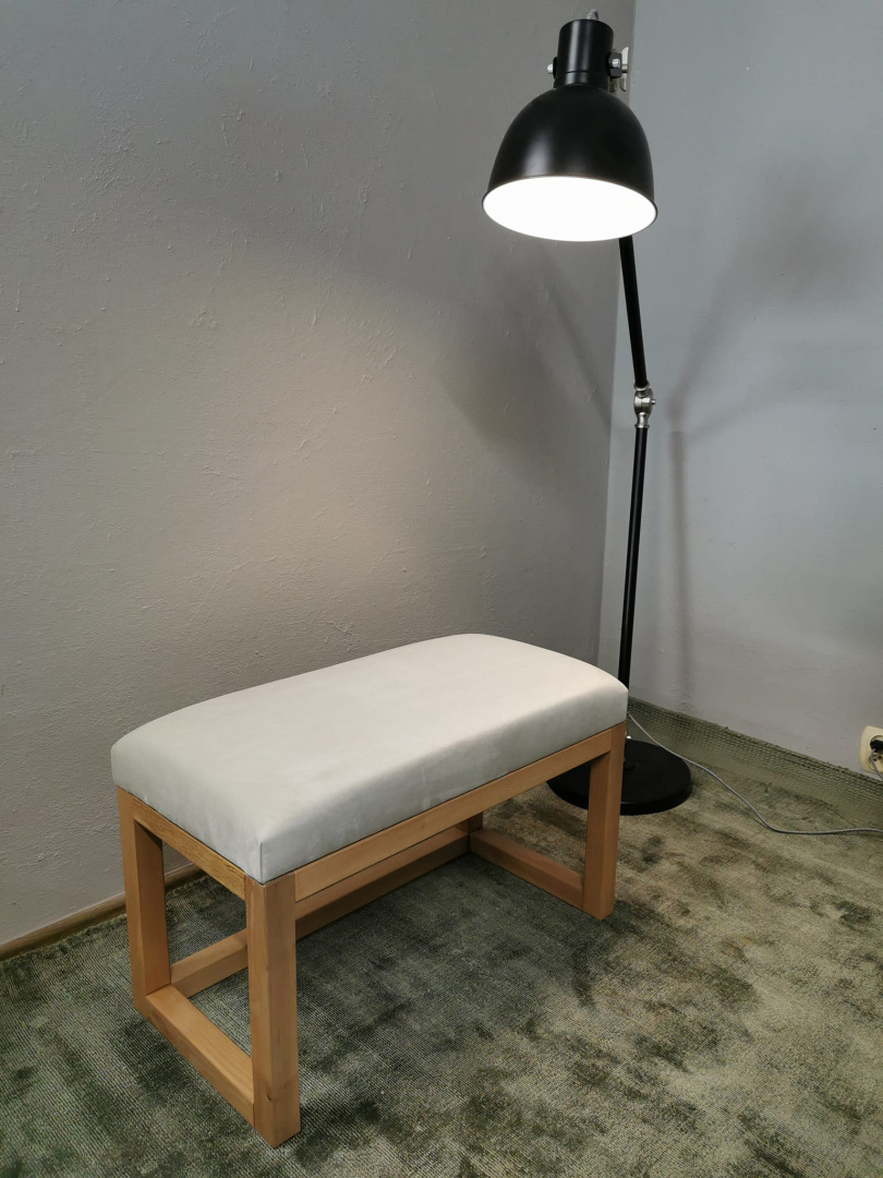 Drewniane siedzisko Emra Wood Design welur Drewniane siedzisko Emra Wood Design welur