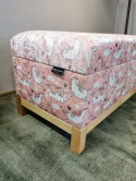 Kufer na drewnianej konstrukcji Emra Wood Design Kufer na drewnianej konstrukcji Emra Wood Design