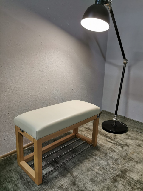 Ławka do przedpokoju z miejscem na buty Emra Wood Design janobeżowa ekoskóra Ławka do przedpokoju z miejscem na buty Emra Wood Design janobeżowa ekoskóra