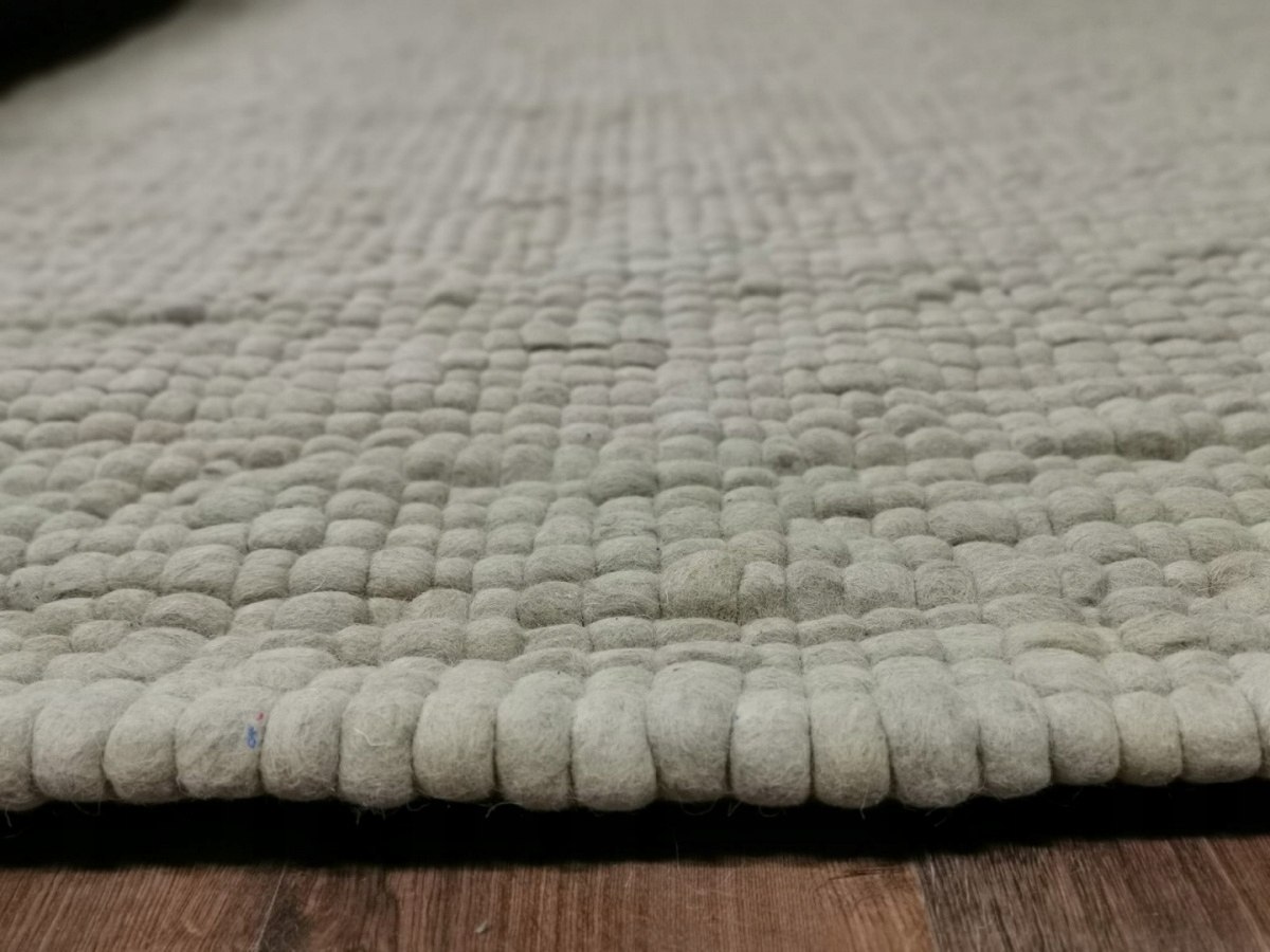 Wełniany dywan kulki myfelt Big One 160 x 230 cm WYPRZEDAŻ Wełniany dywan kulki myfelt Big One 160 x 230 cm WYPRZEDAŻ