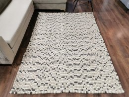 Wełniany dywan kulki myfelt Hella 160 x 230 cm WYPRZEDAŻ