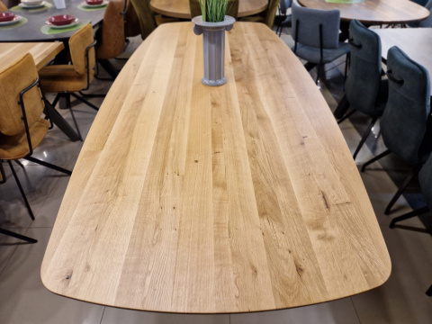Stół Xooon Arvada 250 x 110 cm Oval lity dąb Stół Xooon Arvada 250 x 110 cm Oval lity dąb