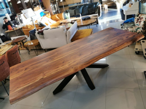 Stół z litego drewna akacji Live Edge 200 x 100 cm Stół z litego drewna akacji Live Edge 200 x 100 cm