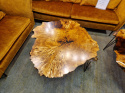 Stolik kawowy z plastra drzewa 105 x 99 cm Stolik kawowy z plastra drzewa 105 x 99 cm