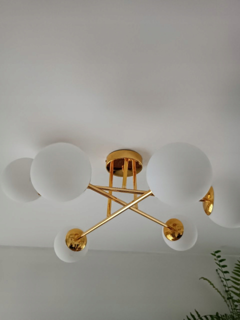 ŻYRANDOL LAMPA SUFITOWA ZŁOTA MLECZNE KULE 6 x E27 model 28-6 MIK ŻYRANDOL LAMPA SUFITOWA ZŁOTA MLECZNE KULE 6 x E27 model 28-6 MIK