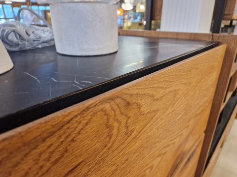 Wysoka komoda XOOON Halmstad DEFEKT Wysoka komoda XOOON Halmstad DEFEKT