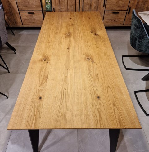 Stół dębowy 200 x 90 cm dostępny od ręki Stół dębowy 200 x 90 cm dostępny od ręki