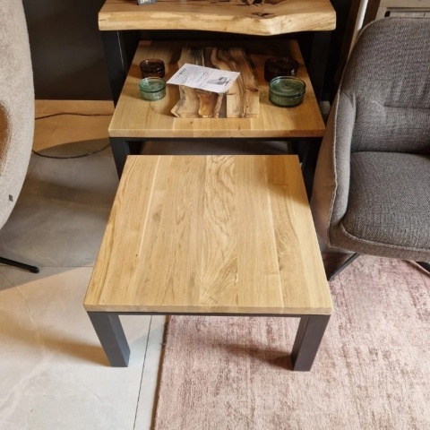 Zestaw dwóch stolików kawowych Loft – Dębowy blat, stalowa podstawa Zestaw dwóch stolików kawowych Loft – Dębowy blat, stalowa podstawa