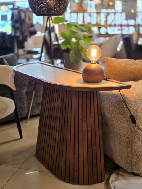 Elegancka owalna konsola CLEO COCOmaison 130 cm, blat HPL o wyglądzie trawertynu, brązowa podstawa z lamelami Elegancka owalna konsola CLEO COCOmaison 130 cm, blat HPL o wyglądzie trawertynu, brązowa podstawa z lamelami