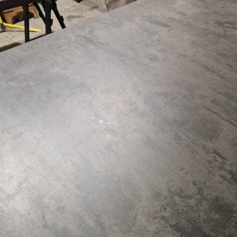 [M, od ręki DEFEKT#3] Największy stół rozkładany Pavalon 200-278x100 cm na centralnej nodze, blat Primo (HPL), kolor antracyt