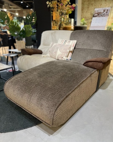 Mobilny podłokietnik wsuwany do systemu modułowego Dublin