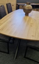 (T, od ręki) Stół Xooon Arvada 220 x 110 cm Oval lity dąb