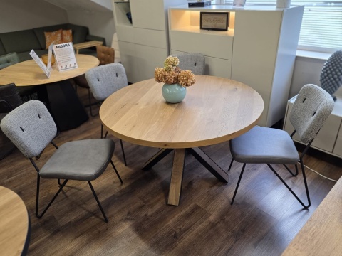 Krzesło do Jadalni JUNE (wybór tapicerki) Sprężyny Kieszeniowe (Pocket Springs), Nogi Metalowe Czarne – Henders & Hazel