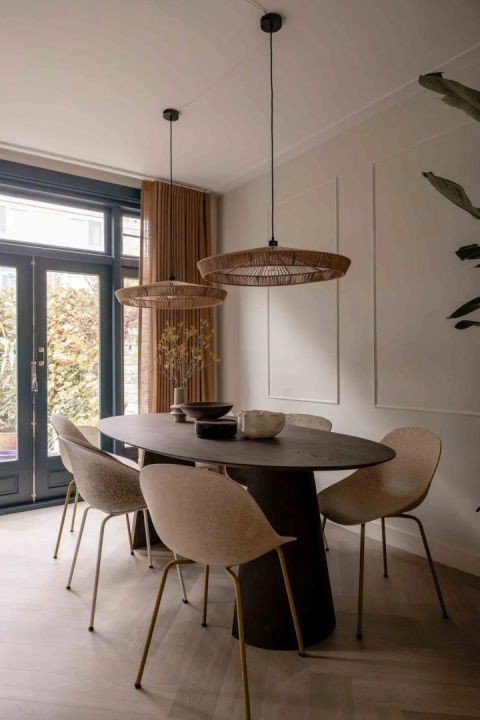 [M] Stół do jadalni TRENTON 240x110 cm, fornir dębowy, kolor Clay, organiczny kształt