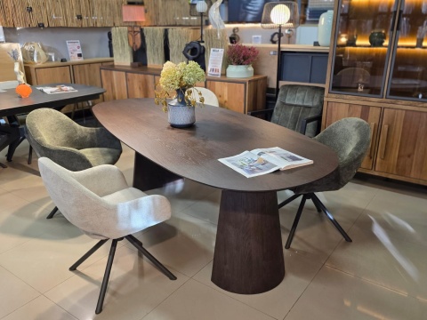 [M] Stół do jadalni TRENTON 240x110 cm, fornir dębowy, kolor Clay, organiczny kształt