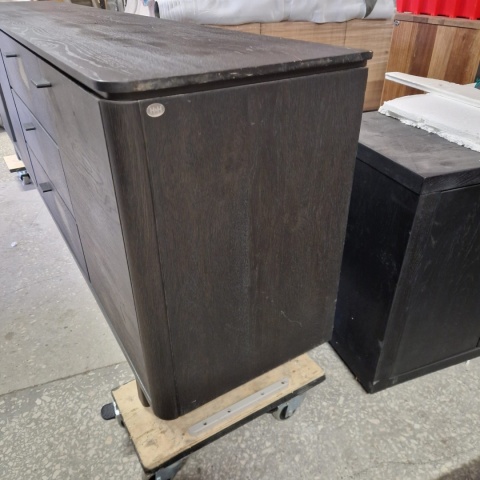 [M, defekt] Komoda 240 cm H&H Livada Onyx