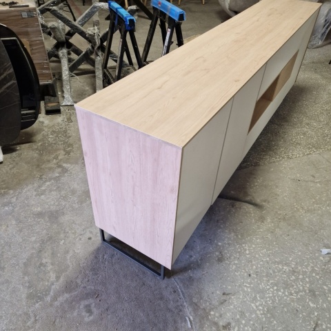 [M, defekt #2] Komoda 240 cm Xooon Lindfield