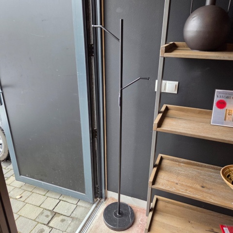 Wieszak Stojący Marble Tree 160 cm – Czarny Metal i Marmur | Coco Maison