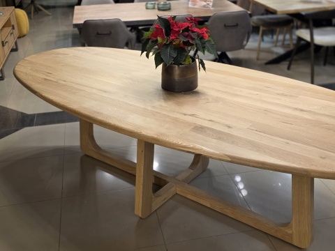 [R, od ręki] Stół Jadalniany Almora 270 cm – Lity Dąb Natural Sand (Lakier Platinum)