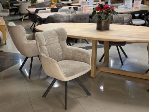 [R, od ręki] Stół Jadalniany Almora 270 cm – Lity Dąb Natural Sand (Lakier Platinum)