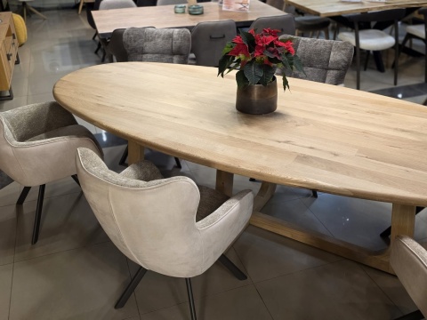 [R, od ręki] Stół Jadalniany Almora 270 cm – Lity Dąb Natural Sand (Lakier Platinum)