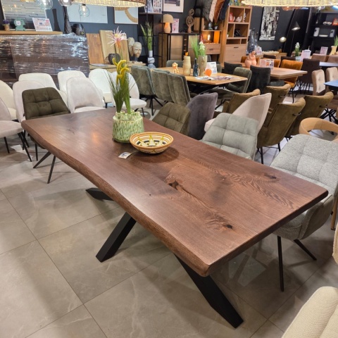 Stół Jadalniany Massivo – Lity Dąb 5 cm (Noga Pająk)