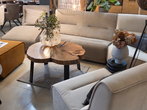 Stolik Kawowy z plastra dęby Massive Oak – Wielki Plaster Dębu w Żywicy (104x90 cm)