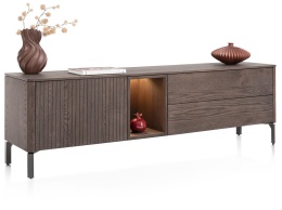 [na zamówienie] Szafka RTV / Lowboard TRENTON 180 cm, Fornir Dębowy Kolor Clay, Lamele, LED, 3w1 (Nogi/Cokół/Wisząca) – XOOON