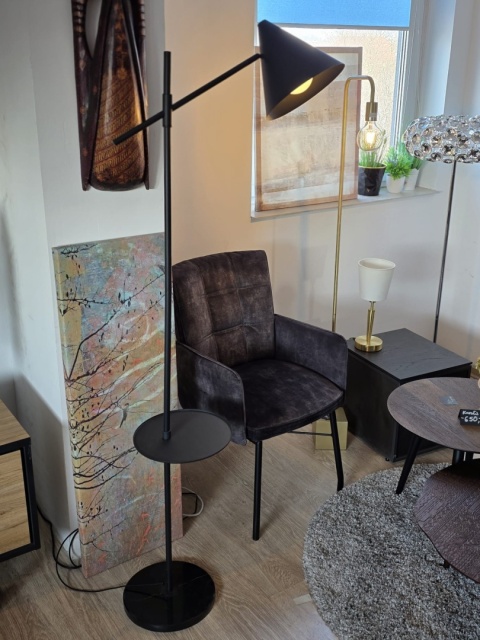 Lampa Podłogowa Daan 176 cm – Czarny Mat, Marmurowa Podstawa, Stolik | COCO maison