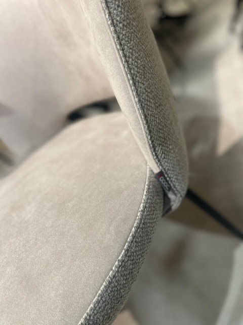 Krzesło do Jadalni XOOON Vays – Tkanina Toba i Mikrofibra Calabria, Kolor Pebble