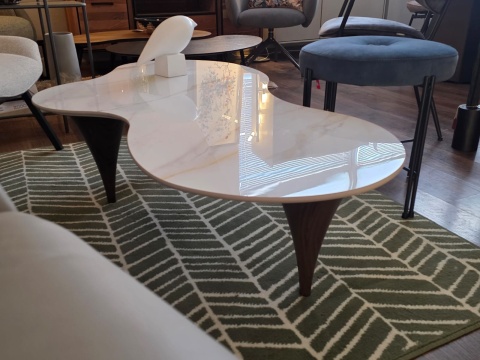 Designerski Stolik Kawowy COCO maison Montana – Blat ze Spieku Palisandro, 139 cm