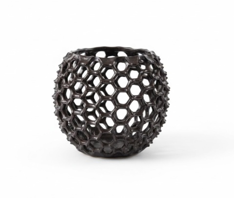 Ażurowa Osłonka Ceramiczna COCO maison Honeycomb – Szara, 21,5 cm