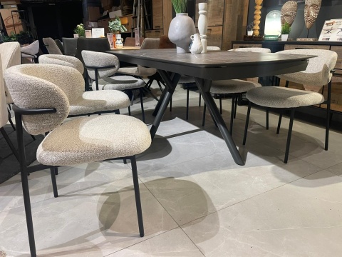 Krzesło JONA Kiezel – COCO maison – Stylowy Minimalizm i Wygoda