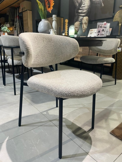 Krzesło JONA Kiezel – COCO maison – Stylowy Minimalizm i Wygoda