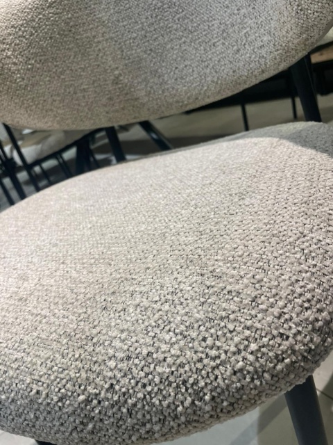 Krzesło JONA Kiezel – COCO maison – Stylowy Minimalizm i Wygoda