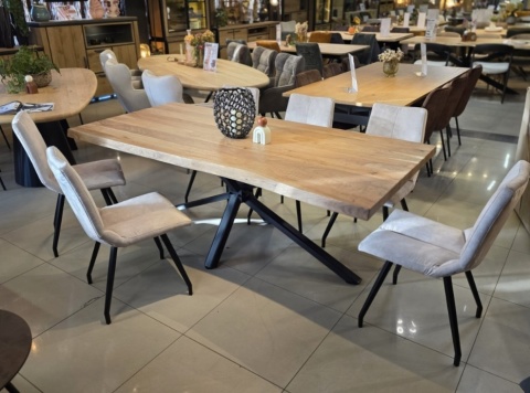 Krzesło do jadalni Xooon ARTELLA z personalizowaną tapicerką i podstawą