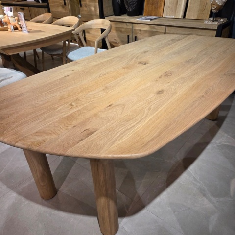[K, od ręki] Stół Jadalniany AZULO 210 cm – Massief Eiken / Natural Sand