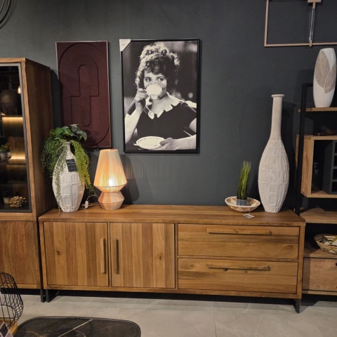 [K] Komoda Everest 220 cm – Wędzone Mango i Metal – Happy@Home