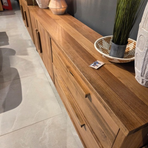 [K] Komoda Everest 220 cm – Wędzone Mango i Metal – Happy@Home