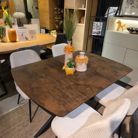 [K] Stół rozkładany PAVALON 140-190 cm – Kolor Roest (Rdza) – HPL