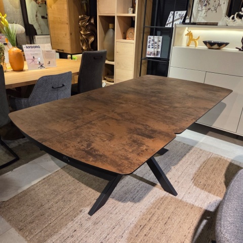 [K] Stół rozkładany PAVALON 140-190 cm – Kolor Roest (Rdza) – HPL