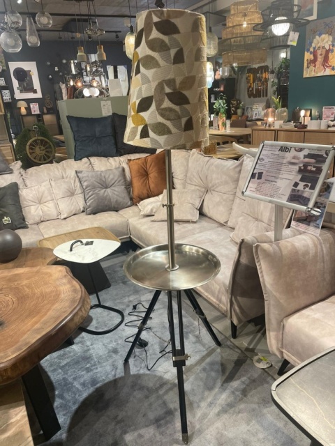 Lampa Podłogowa TRUE LIGHT ze stolikiem