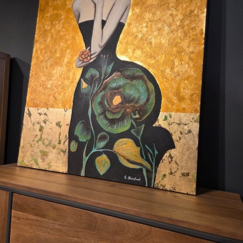 Obraz Ręcznie Malowany "Złoty Sen" – Elegancka Kobieta w Kwiatach [140x95]