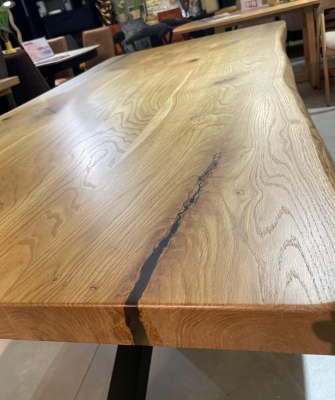 Stół dębowy MASIV klasyk 210 x 100 cm – Lity dąb 5 cm, żywica transparentna