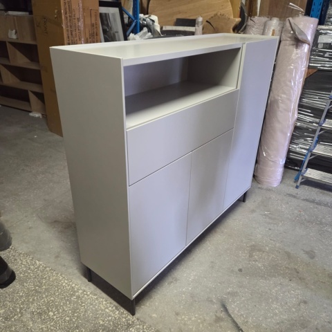 (M, defekt) Nowoczesna Komoda Dressette NOON Xooon 148 cm Silk Grey