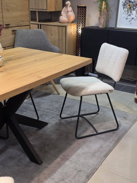 [R, od ręki] Stół dębowy NORDIC 140x90 cm – lity dąb 4 cm, centralna noga, lakier mat