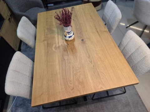 [R, od ręki] Stół dębowy NORDIC 140x90 cm – lity dąb 4 cm, centralna noga, lakier mat