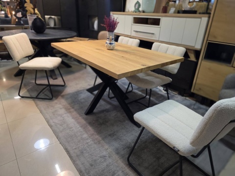 [R, od ręki] Stół dębowy NORDIC 140x90 cm – lity dąb 4 cm, centralna noga, lakier mat