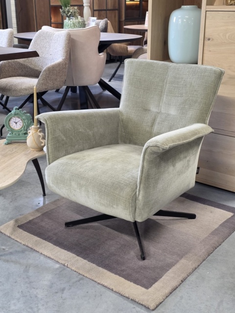 [K] Designerski Fotel Wypoczynkowy CAROLA – Henders & Hazel | Niskie oparcie, Tkanina Szenilowa Cadiz, Obrotowa podstawa