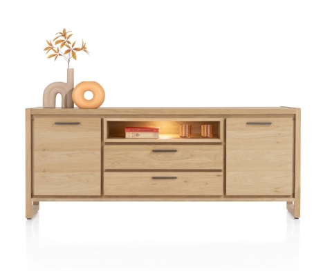 Elegancka Komoda / Sideboard NYSTEAD 180 cm – Fornir Dębowy Dune Natural, Oświetlenie LED, Lakier Platynowy, Soft-Closing